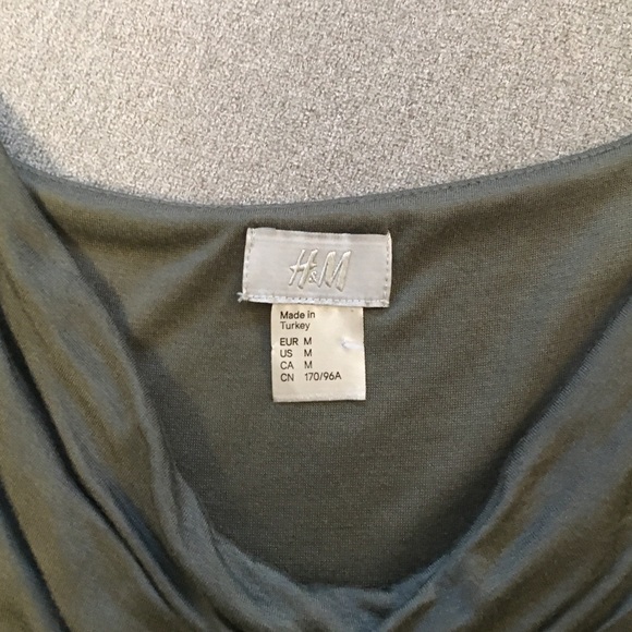 H&M Ruched Top - Picture 3 of 5